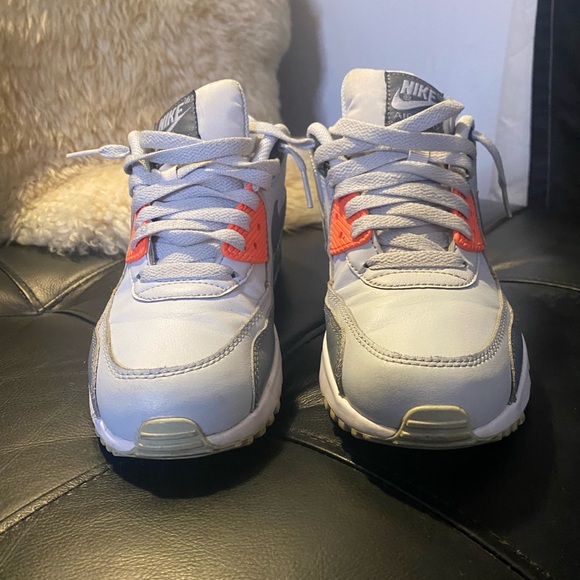 EUC Nike Air Max 90 LTR GS SZ 6/WMNS 7.5 Pure Platinum - Picture 5 of 16